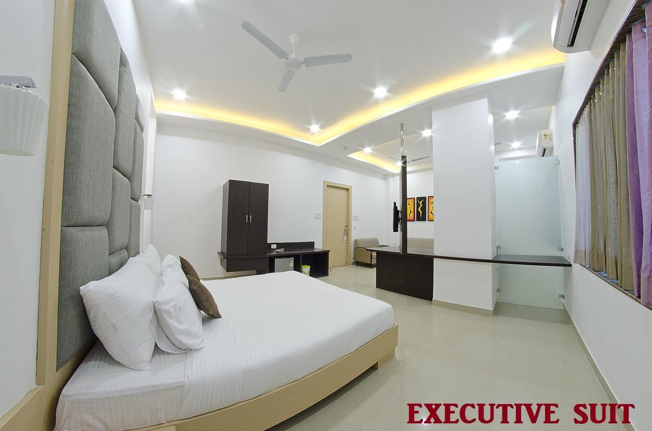 Jk Rooms 109 Hotel Mayur Nagpur Esterno foto